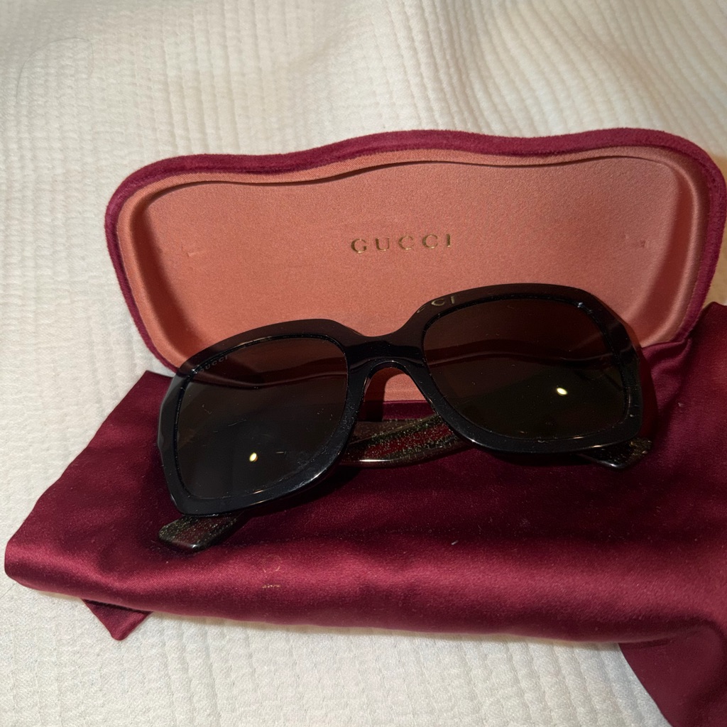 Gucci Women's Black Sunglasses With Case
